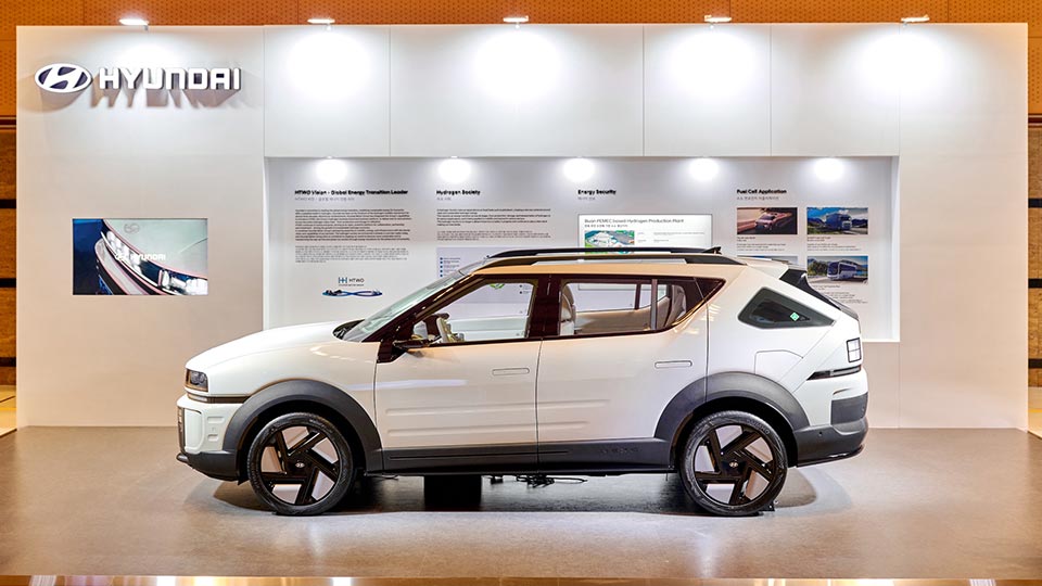 The all-new NEXO FCEV was showcased as the centerpiece of the exhibition at ESWC 2025.