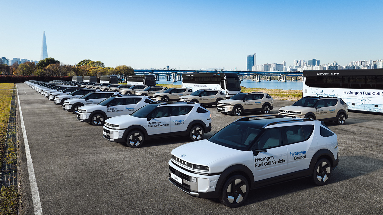 Hyundai Motor Group will provide full logistical support with its fleet of 50 Hyundai NEXO fuel cell electric vehicles and six UNIVERSE fuel cell buses, setting a new precedent for sustainability in event operations.