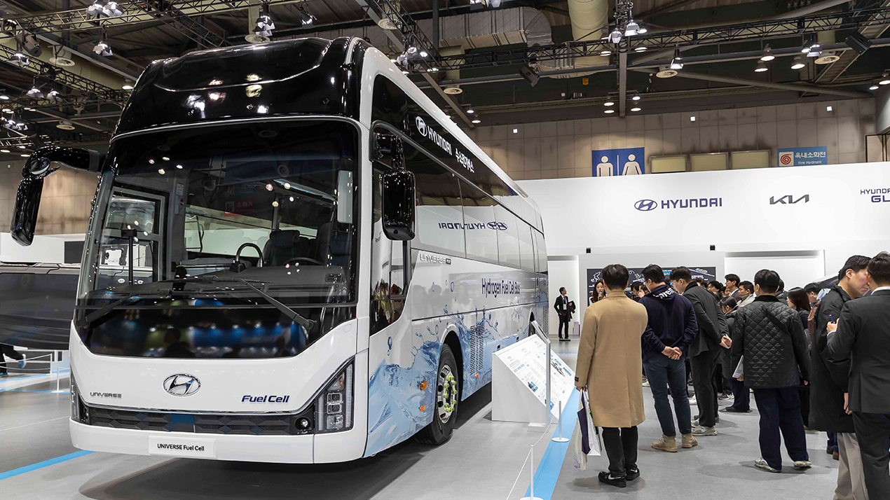 현대자동차그룹은 그룹 7개사와 함께 수소 브랜드 HTWO 중심으로 밸류체인 전반에 걸친 수소 기술 및 역량 선보였다. 