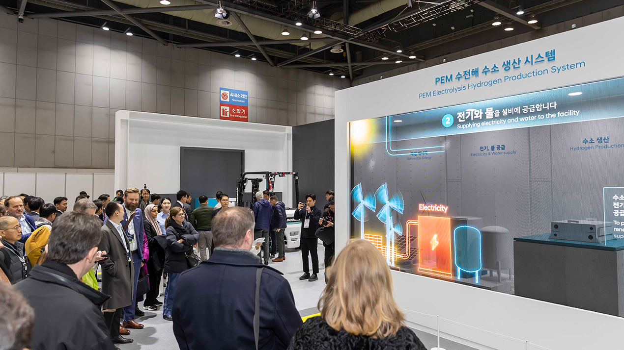 현대자동차그룹은 그룹 7개사와 함께 수소 브랜드 HTWO 중심으로 밸류체인 전반에 걸친 수소 기술 및 역량 선보였다. 