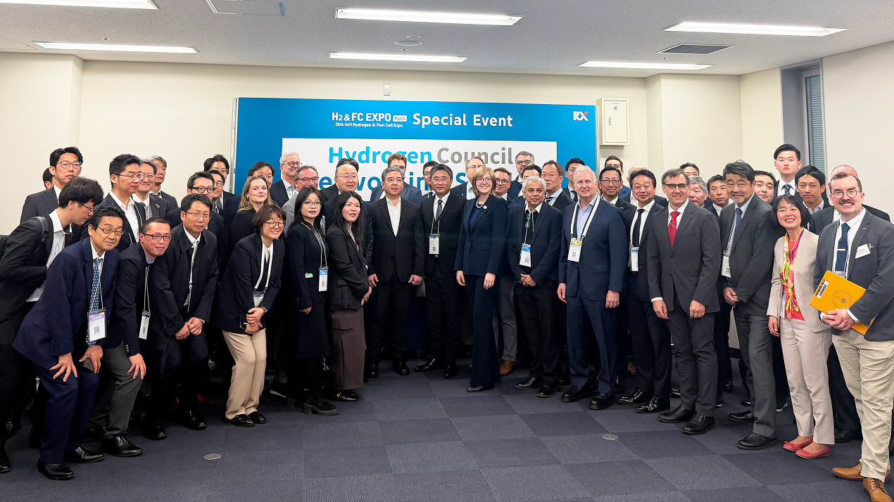 현대차그룹이 ‘국제 수소 & 연료전지 엑스포 2026’에서 HTWO 기반 수소 밸류체인 기술과 역량을 선보이며 전시를 성공적으로 마무리했다.