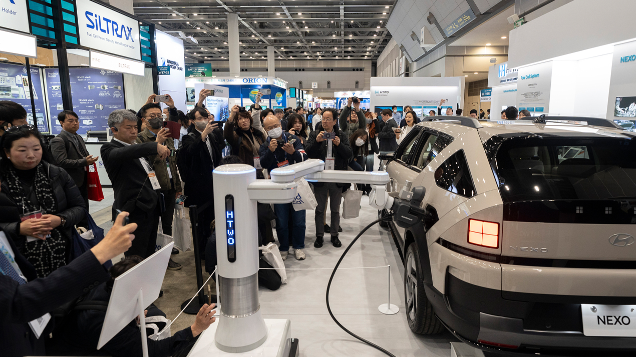 현대차그룹이 ‘국제 수소 & 연료전지 엑스포 2026’에서 HTWO 기반 수소 밸류체인 기술과 역량을 선보이며 전시를 성공적으로 마무리했다.