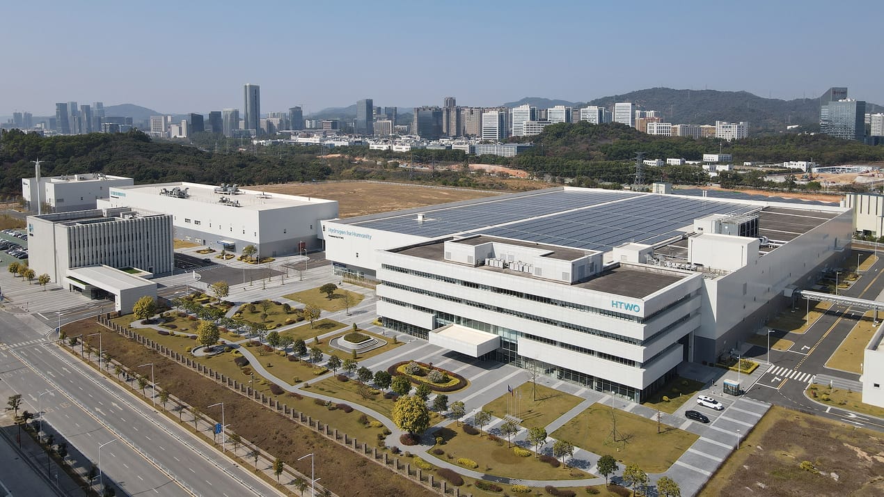 현대차그룹은 ‘HTWO 광저우’의 중국 광저우시 수소에너지 분야 ‘산업체인 선도기업’ 선정을 계기로 글로벌 수소 산업 경쟁력 확보를 위한 ‘골든 타임’을 놓치지 않는다는 방침이다.
