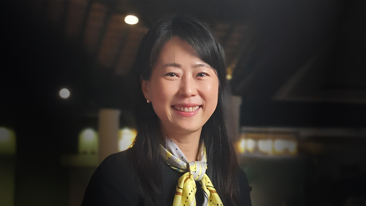 현대차그룹이 bp에서 18년간 글로벌 수소 사업 개발을 이끌어온 홍은희 부사장을 HMG에너지&수소사업본부장으로 영입하고, 청정수소 생산부터 수소전기차, 충전 인프라까지 수소 밸류체인 고도화와 글로벌 사업 확대를 추진한다.